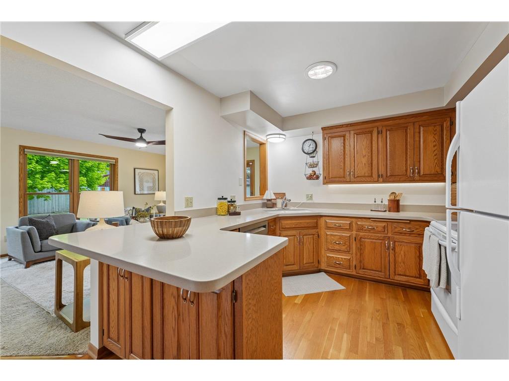 881 Pandora Drive NE Fridley MN 55432 7076200 image5