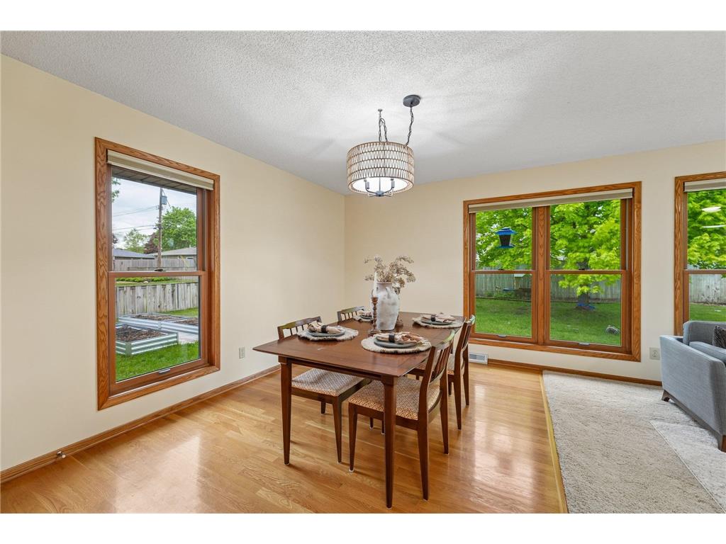 881 Pandora Drive NE Fridley MN 55432 7076200 image7