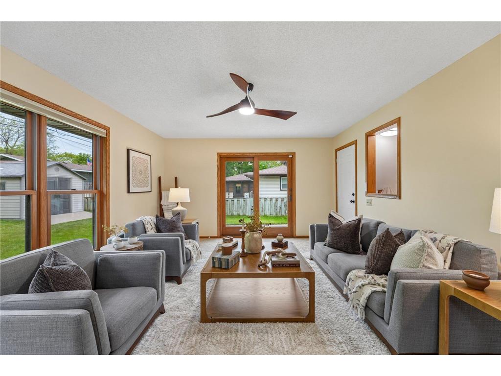 881 Pandora Drive NE Fridley MN 55432 7076200 image9