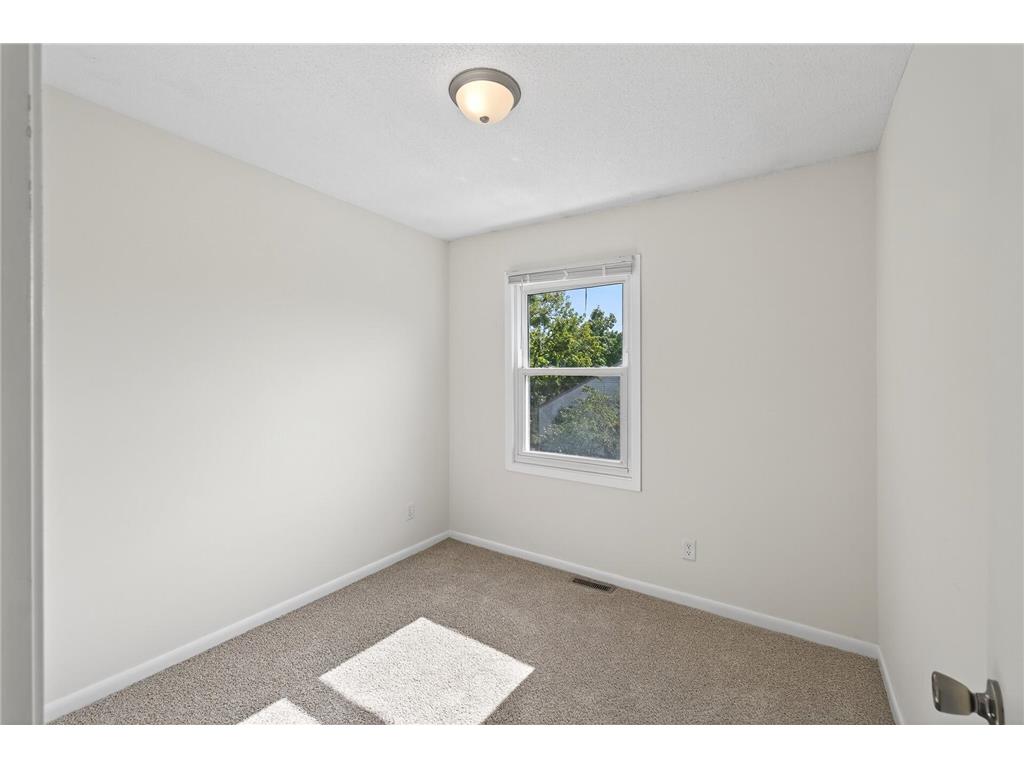 8811 42nd Avenue N New Hope MN 55427 7011362 image15