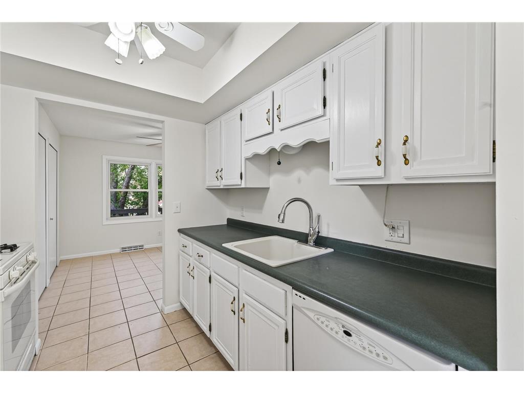 8811 42nd Avenue N New Hope MN 55427 7011362 image7