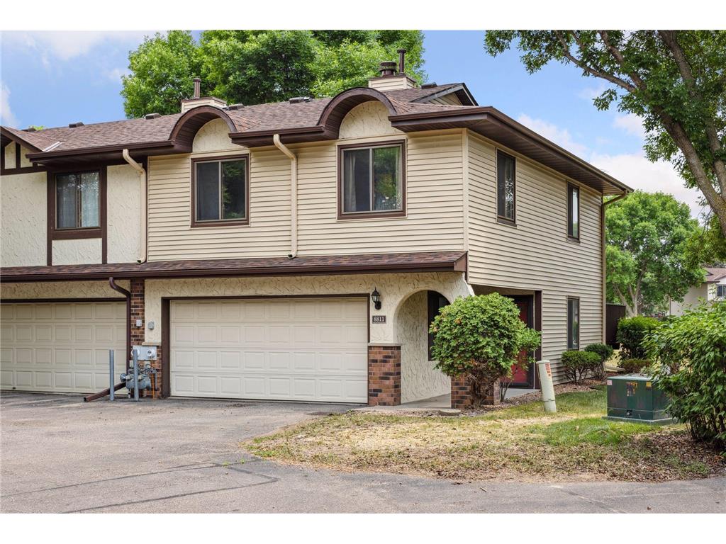 8811 N Maplebrook Court Brooklyn Park MN 55445 6392463 image1