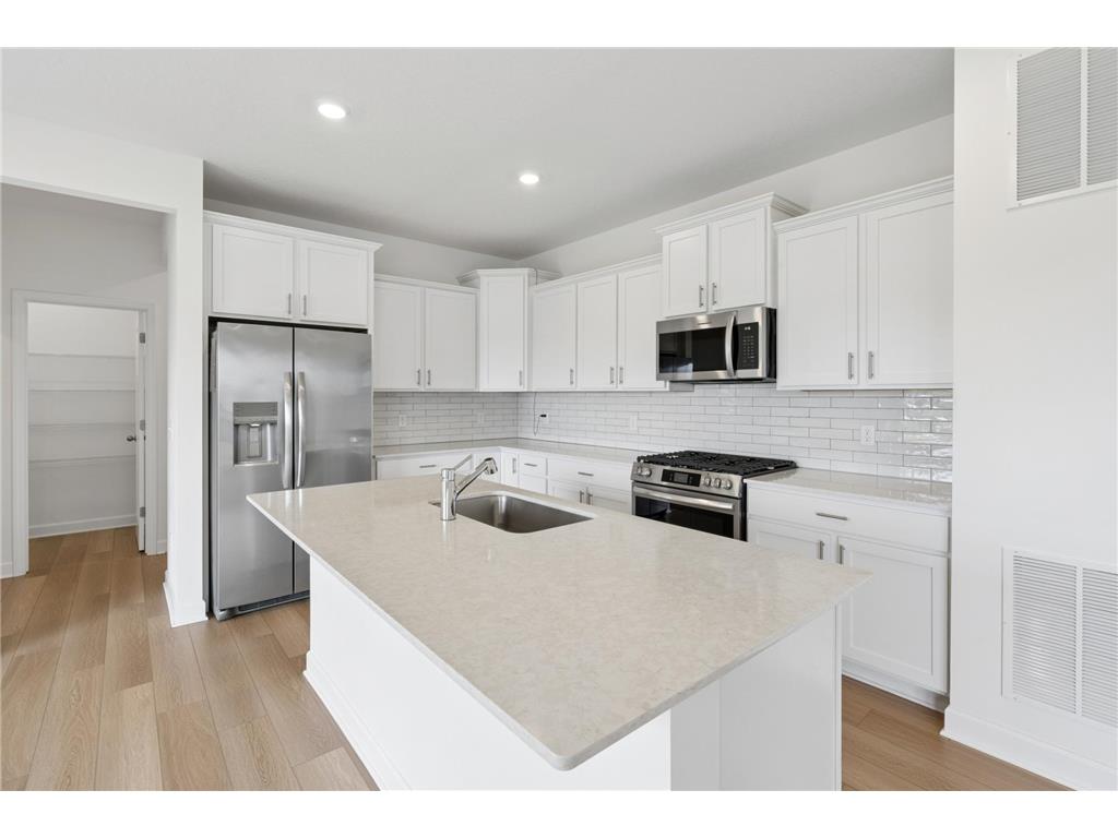 8813 Periwinkle Boulevard Woodbury MN 55129 7101255 image17