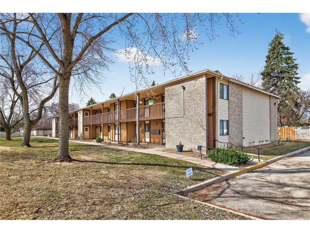 8818 Aldrich Avenue S Bloomington MN 55420 7047600 image2