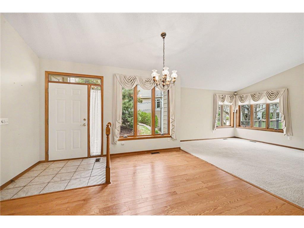8819 Stonebrooke Court Woodbury MN 55125 7066259 image10