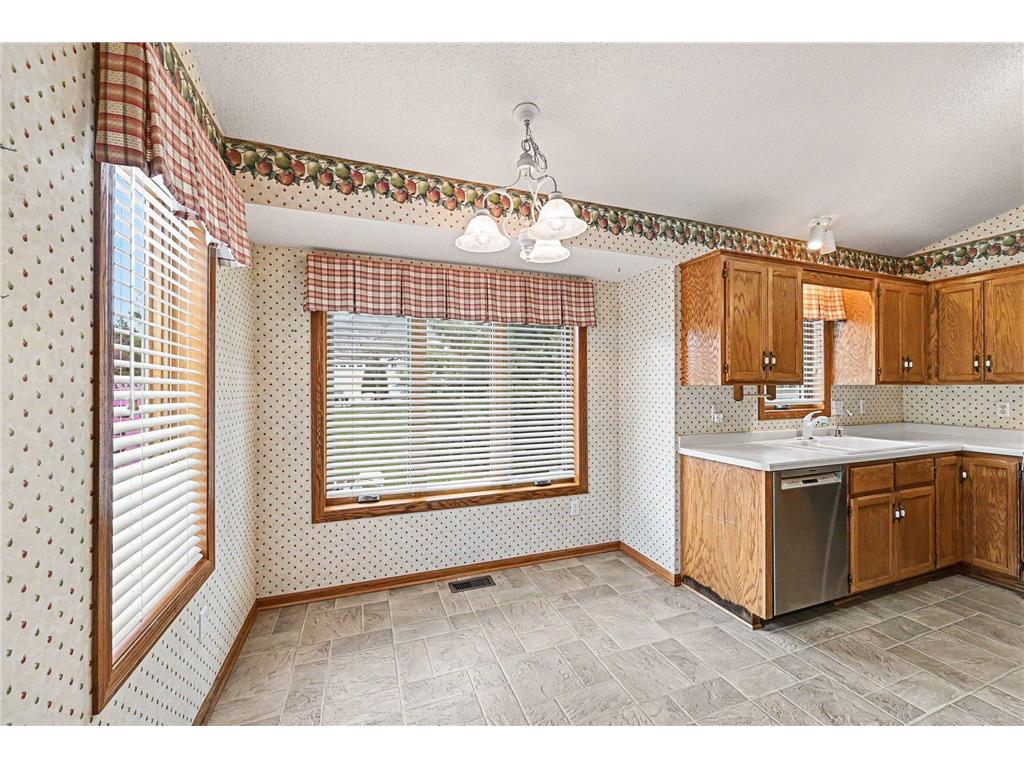 8819 Stonebrooke Court Woodbury MN 55125 7066259 image13