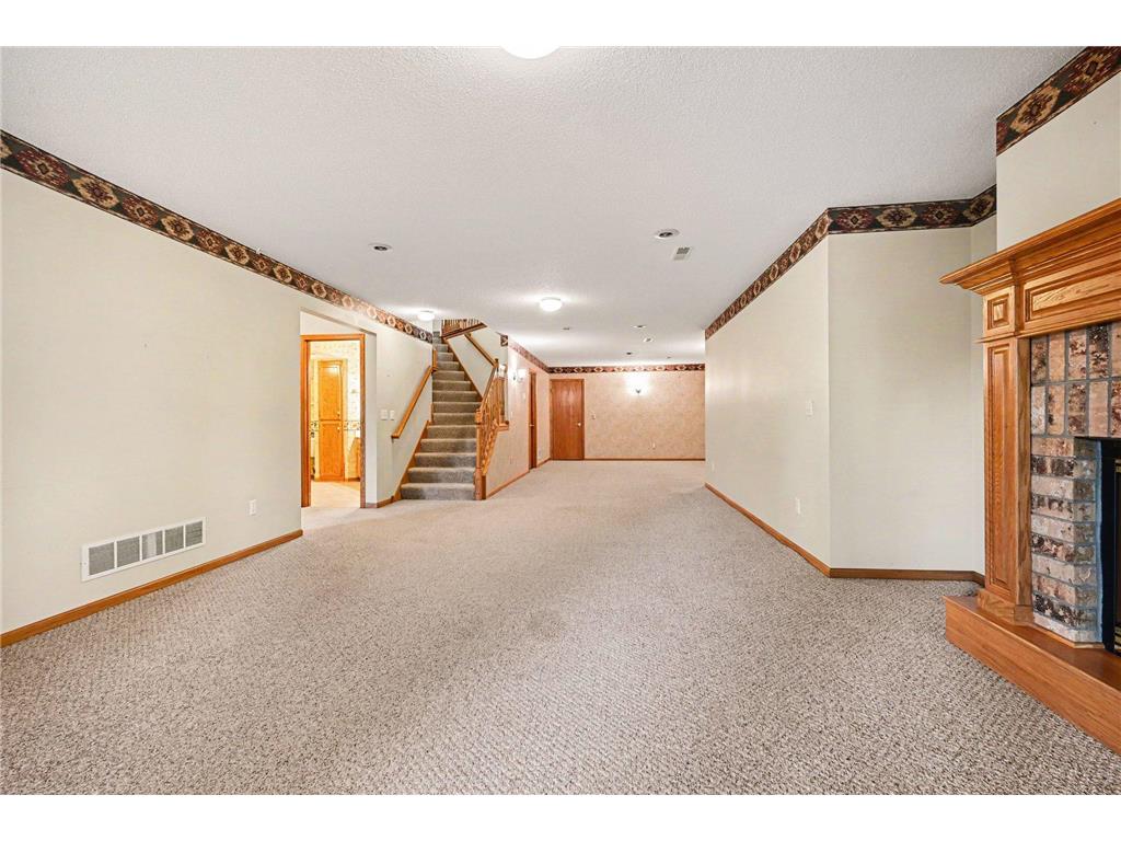 8819 Stonebrooke Court Woodbury MN 55125 7066259 image24