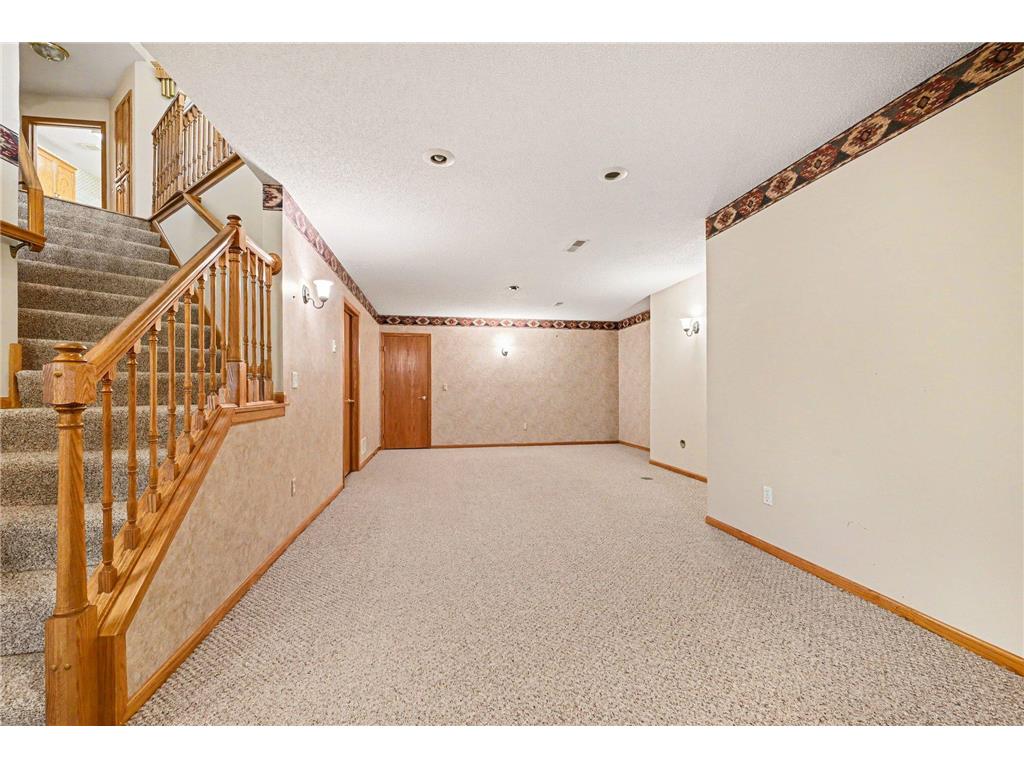 8819 Stonebrooke Court Woodbury MN 55125 7066259 image25