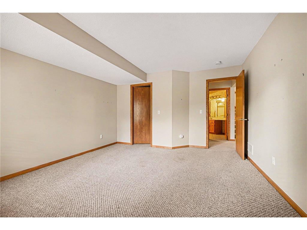 8819 Stonebrooke Court Woodbury MN 55125 7066259 image28