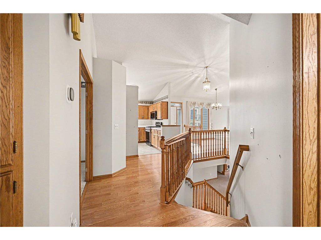 8819 Stonebrooke Court Woodbury MN 55125 7066259 image34