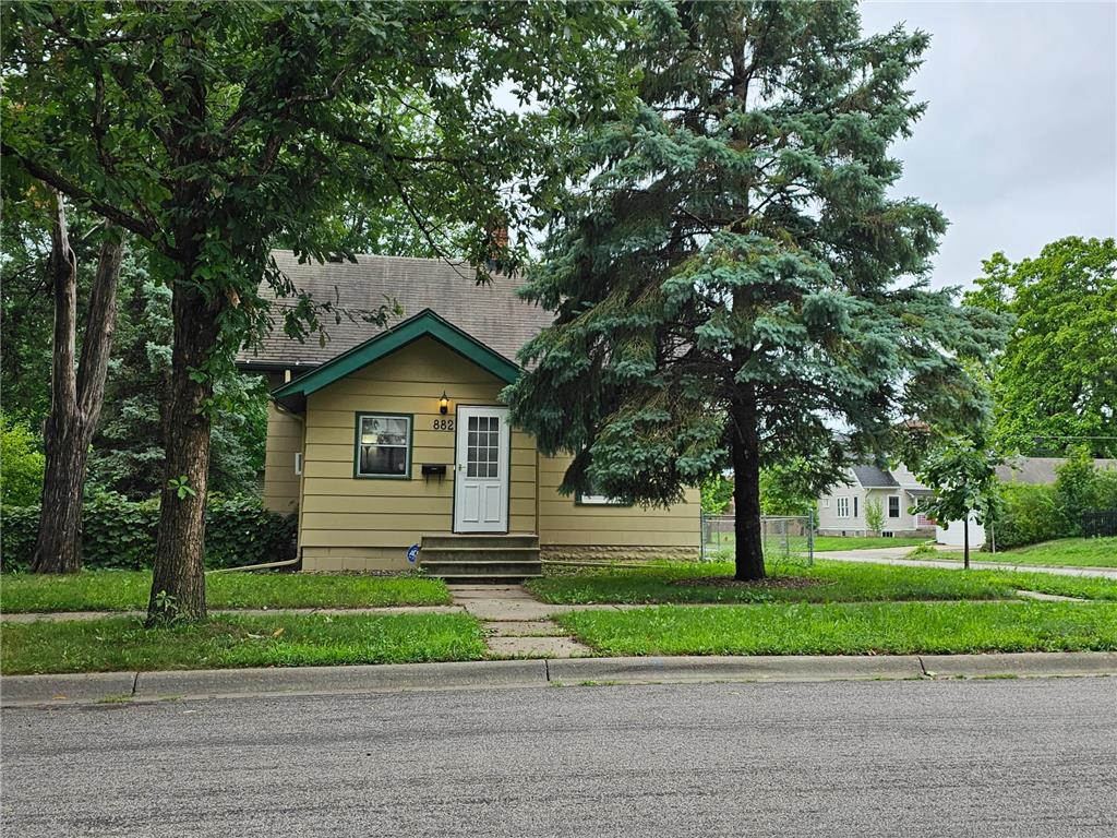 882 Clear Avenue Saint Paul MN 55106 6417348 image1