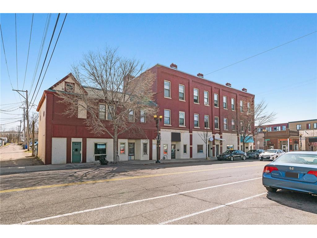 882 Payne Avenue Saint Paul MN 55130 6533121 image1