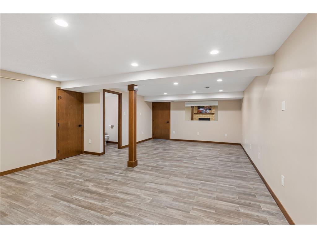 882 Willow Ridge 1 Hudson WI 54016 6755976 image51