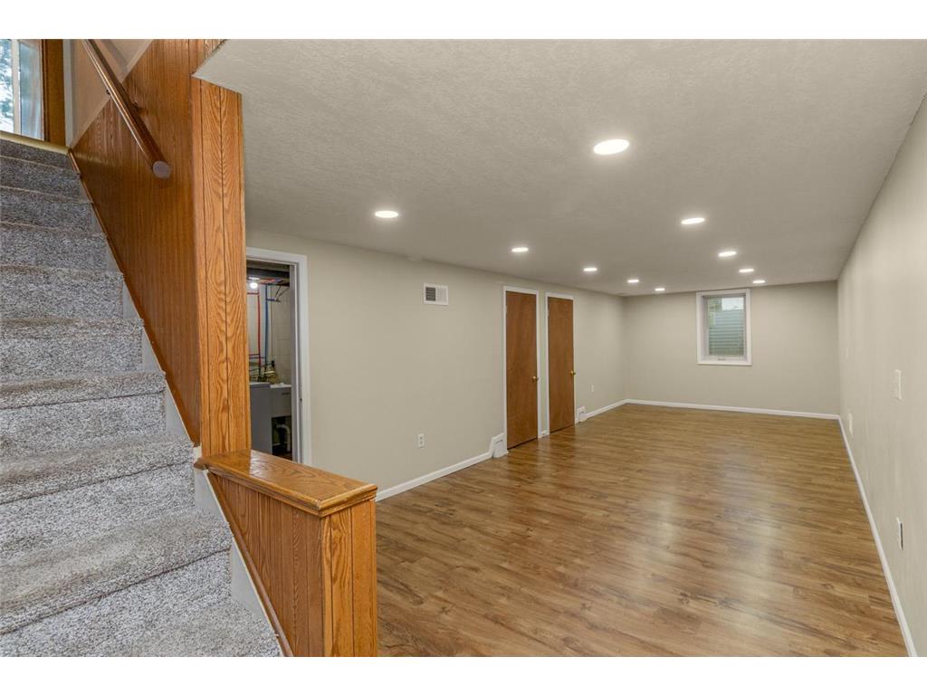 8820 Monroe Street NE Blaine MN 55434 7092001 image18