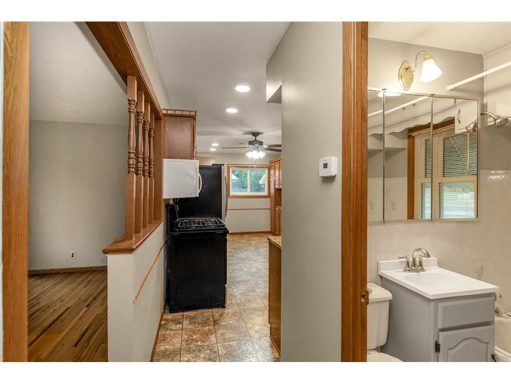 8820 Monroe Street NE Blaine MN 55434 7092001 image6