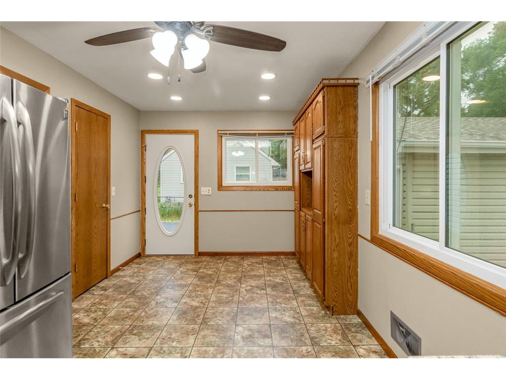 8820 Monroe Street NE Blaine MN 55434 7092001 image8