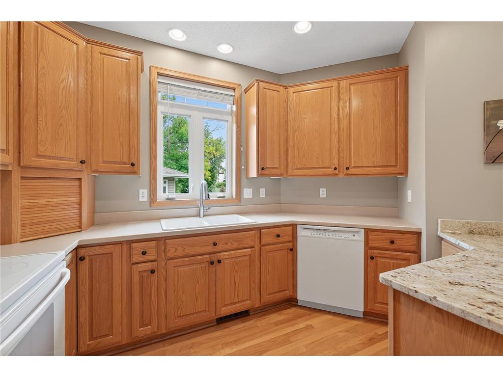 8821 Preserve Place Savage MN 55378 6710283 image9