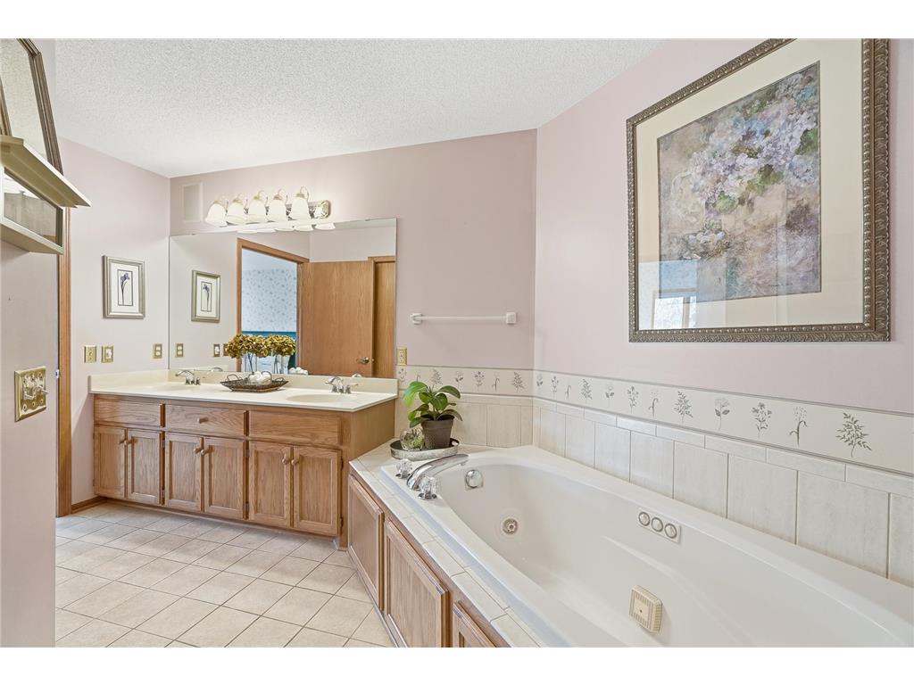 8821 Stonebrooke Court Woodbury MN 55125 7069769 image41