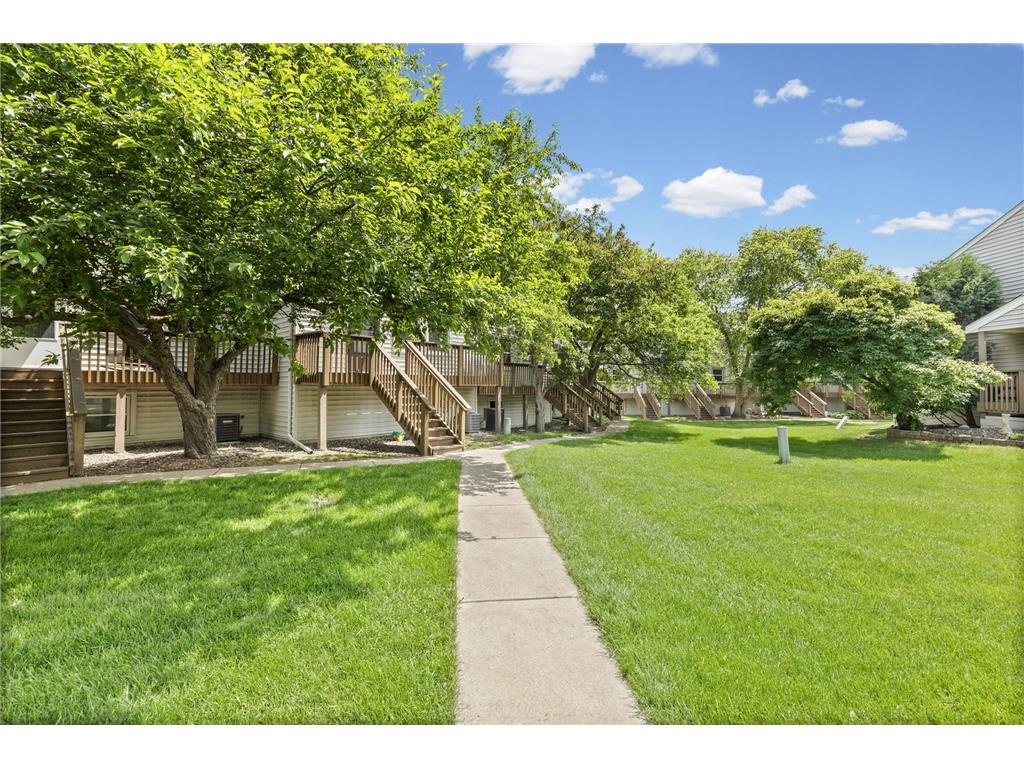 8823 42nd Avenue N New Hope MN 55427 7071928 image21