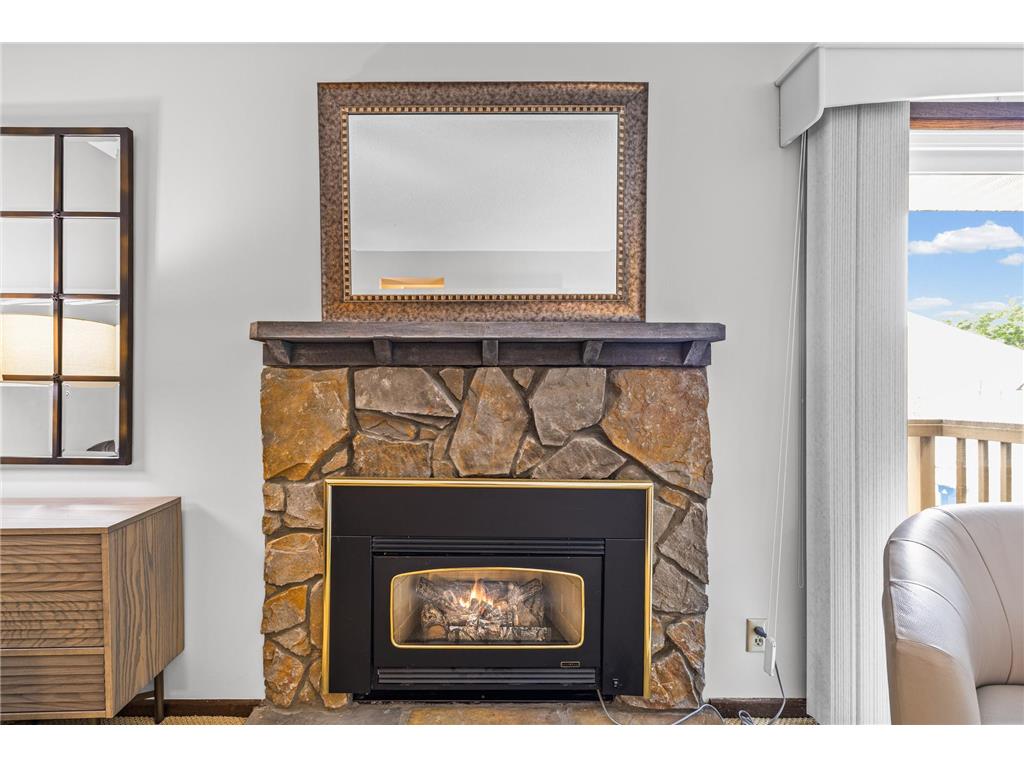 8823 42nd Avenue N New Hope MN 55427 7071928 image8