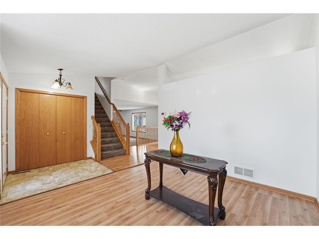 8824 Oregon Avenue N Brooklyn Park MN 55445 7002705 image5