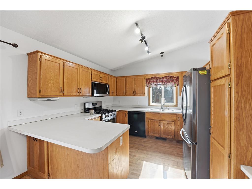 8824 Oregon Avenue N Brooklyn Park MN 55445 7002705 image8