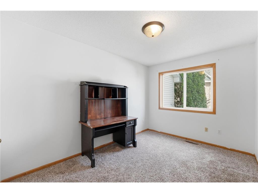 8824 Oregon Avenue N Brooklyn Park MN 55445 7065206 image21