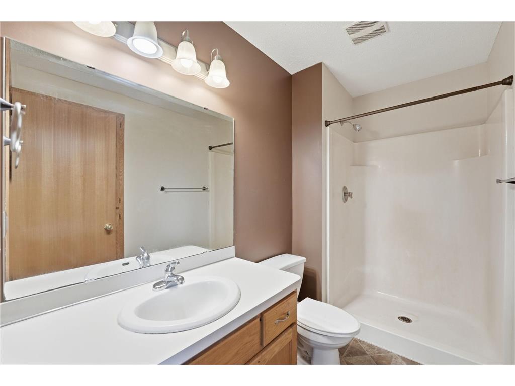 8824 Oregon Avenue N Brooklyn Park MN 55445 7065206 image30