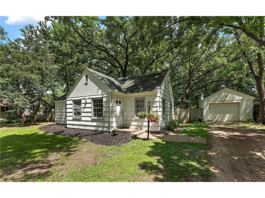 8827 Lincoln Street NE Blaine MN 55434 7020567 image1