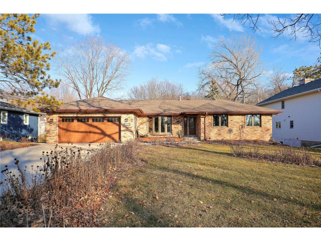 8829 Lakeview Road Bloomington MN 55438 6489039 image1