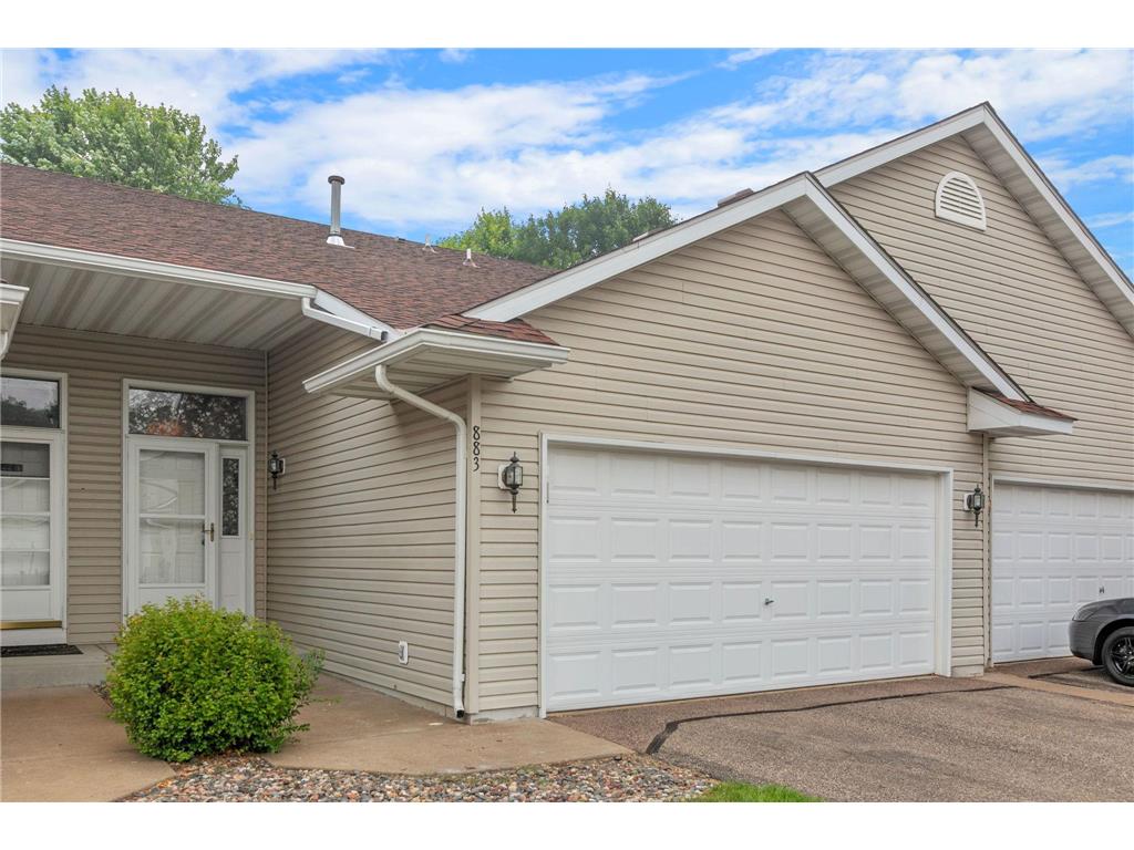 883 125th Drive NE Blaine MN 55434 6397150 image1