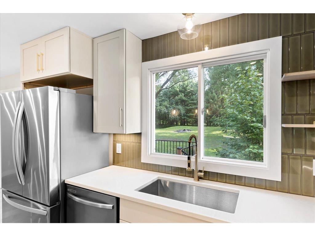 8833 Canby Court Northfield MN 55057 - Union Lake 7111546 image25