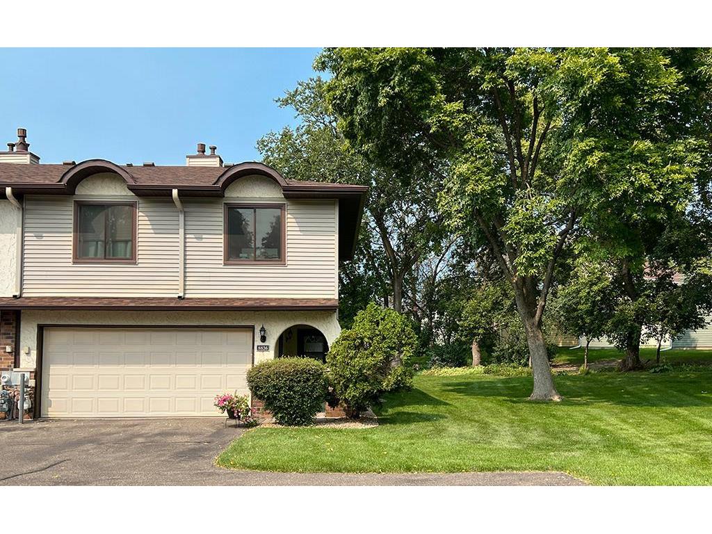 8836 N Maplebrook Court Brooklyn Park MN 55445 6629195 image1