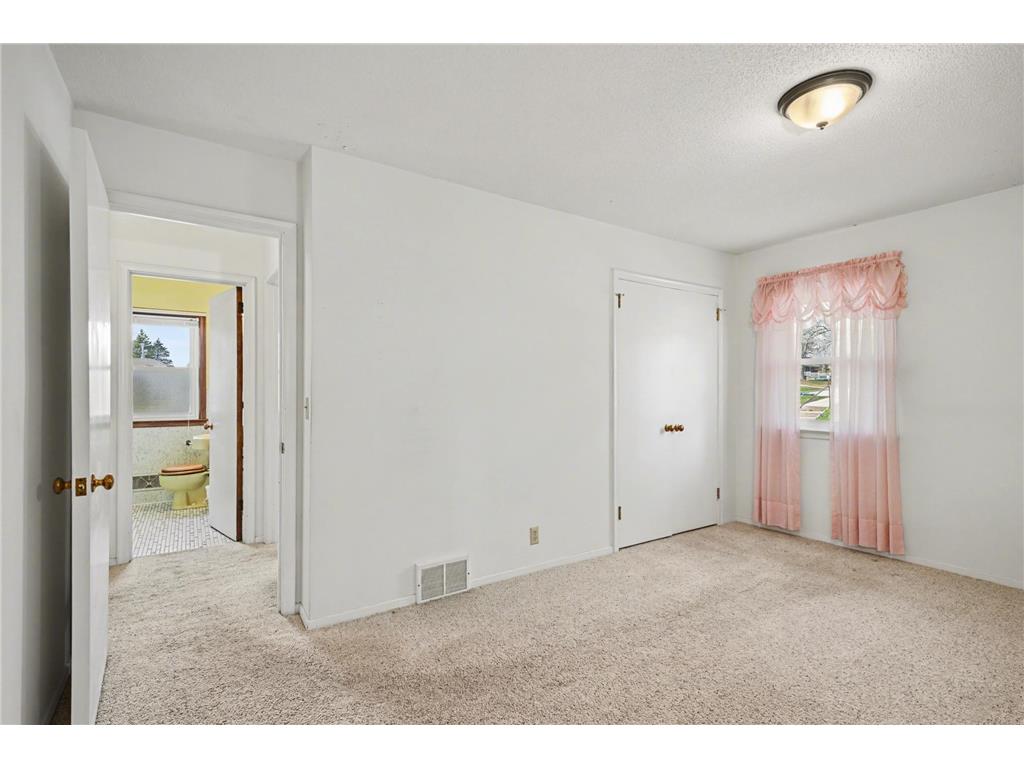 8837 Abbott Avenue S Bloomington MN 55431 7059899 image19