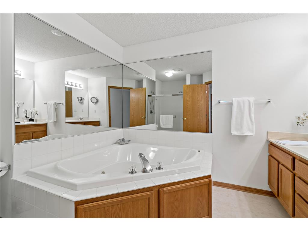 8839 Hastings Circle NE Blaine MN 55449 7041065 image21