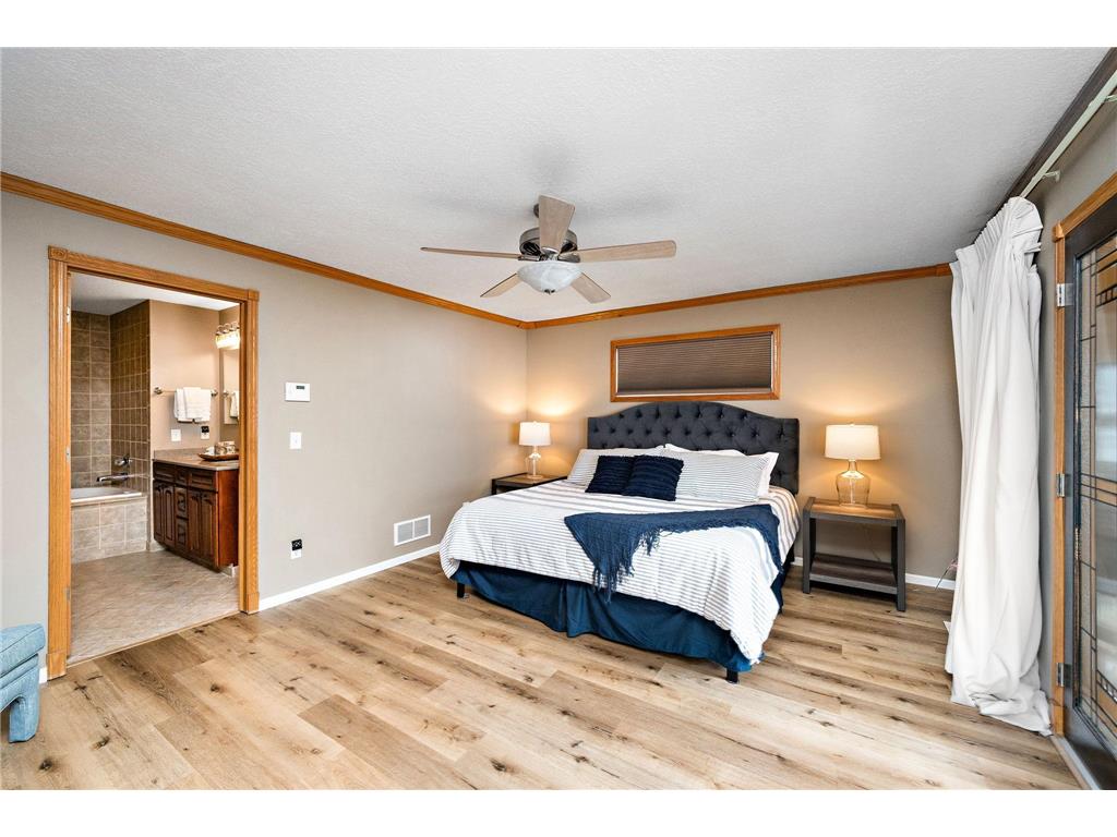 8839 N Shore Trail N Forest Lake MN 55025 - Forest 7032690 image16
