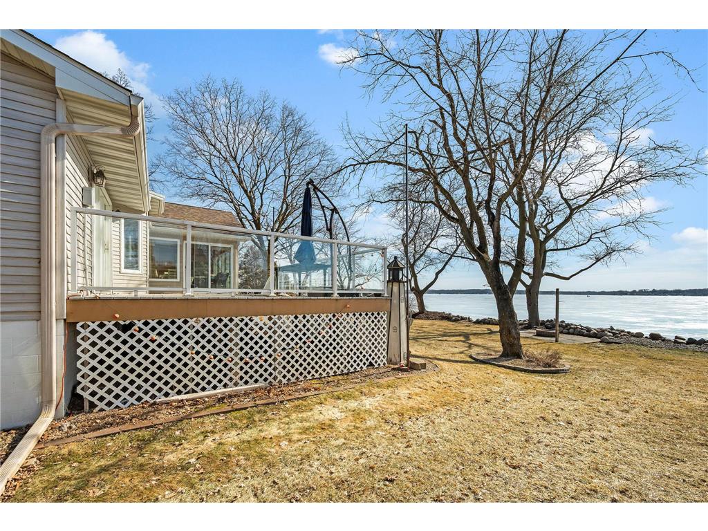 8839 N Shore Trail N Forest Lake MN 55025 - Forest 7032690 image37