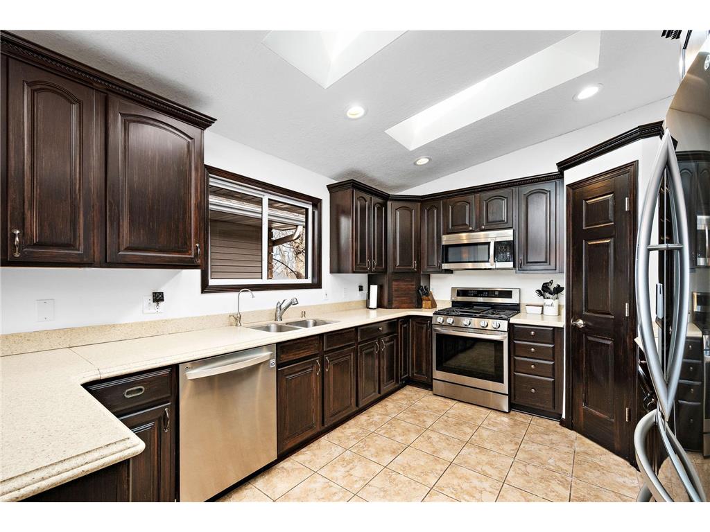 8839 N Shore Trail N Forest Lake MN 55025 - Forest 7032690 image6