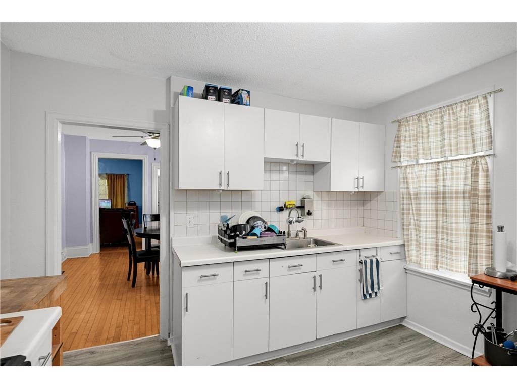 884 Conway Street Saint Paul MN 55106 7067774 image15
