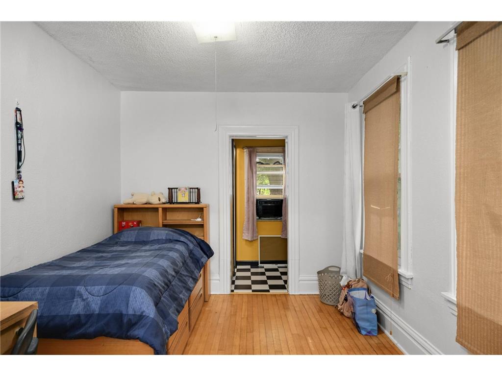 884 Conway Street Saint Paul MN 55106 7067774 image16
