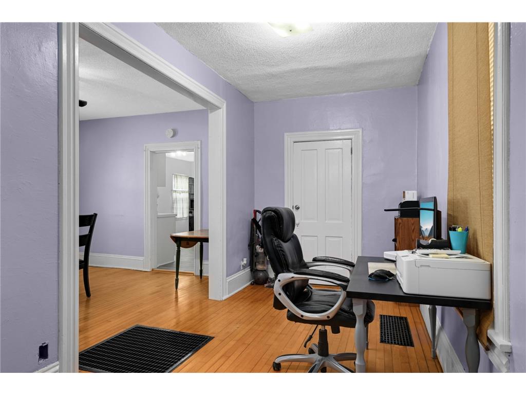 884 Conway Street Saint Paul MN 55106 7067774 image8
