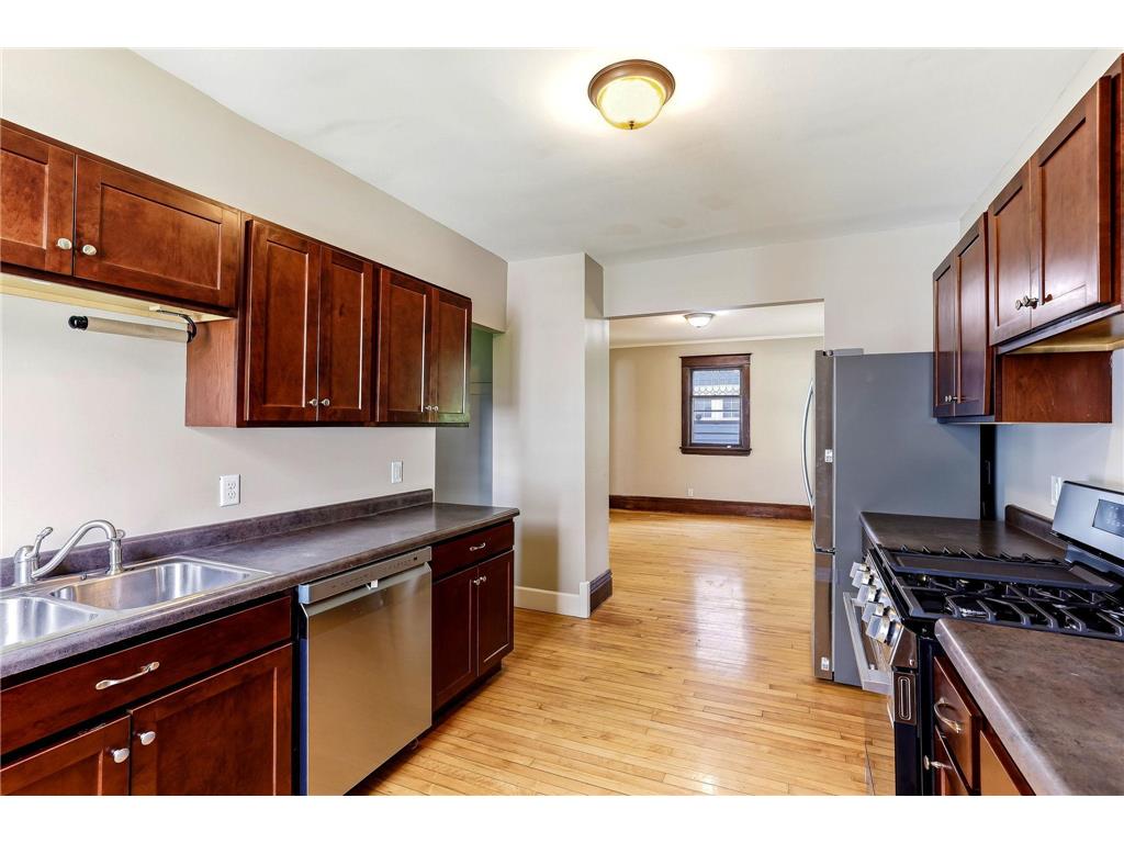 884 Iglehart Avenue Saint Paul MN 55104 7106359 image18
