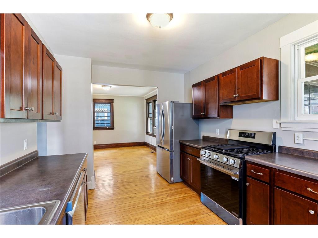 884 Iglehart Avenue Saint Paul MN 55104 7106359 image19
