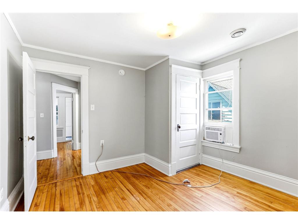 884 Iglehart Avenue Saint Paul MN 55104 7106359 image26