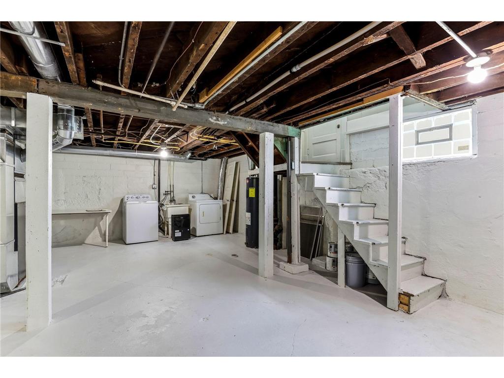 884 Iglehart Avenue Saint Paul MN 55104 7106359 image40
