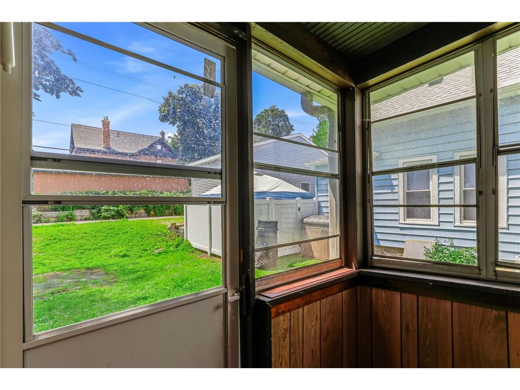 884 Iglehart Avenue Saint Paul MN 55104 7106359 image44