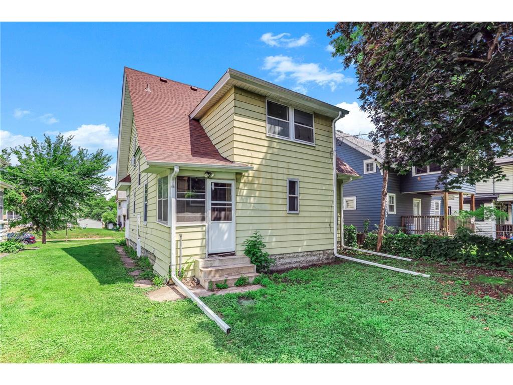 884 Iglehart Avenue Saint Paul MN 55104 7106359 image46