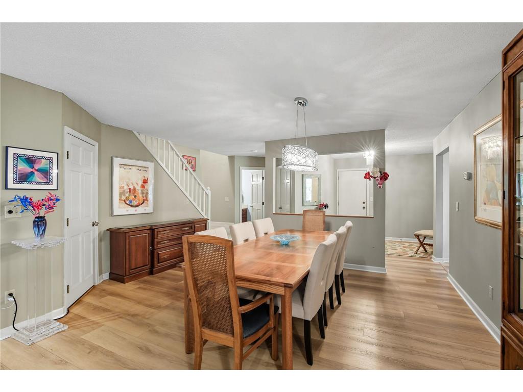 884 Marie Avenue W Mendota Heights MN 55118 6789539 image1