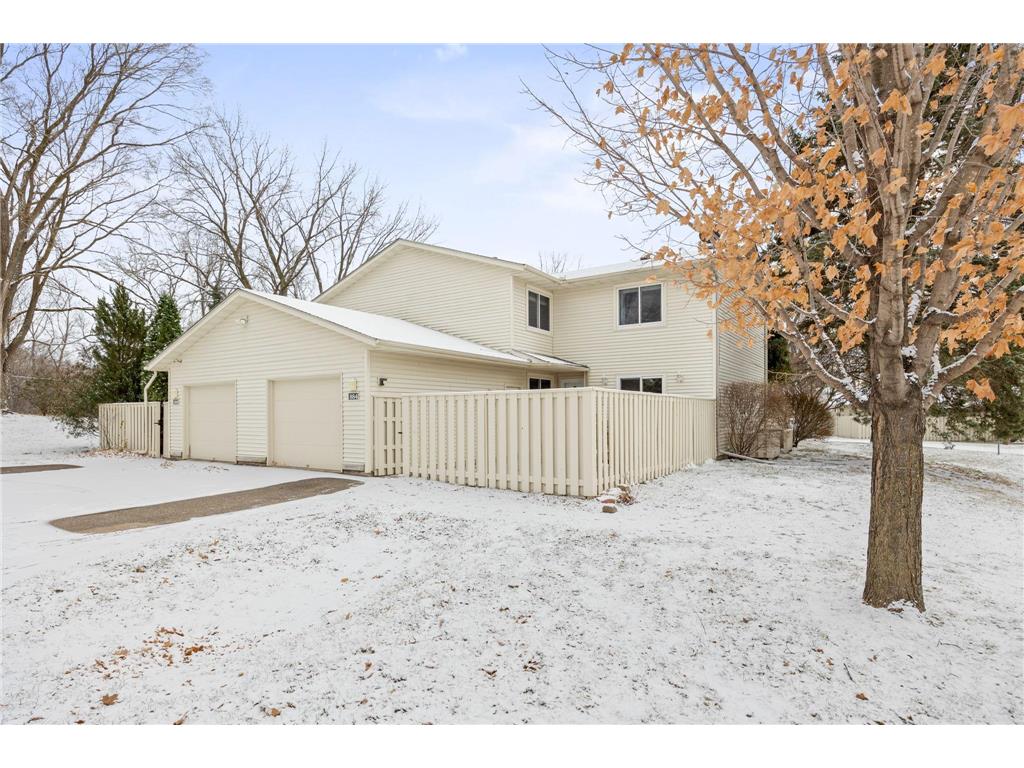 884 Monterey Drive Shoreview MN 55126 6642990 image1