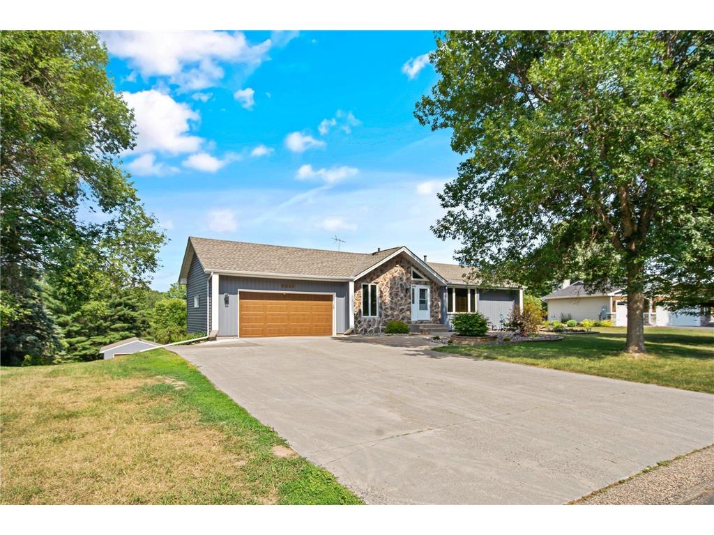 8840 27th Street Court N Lake Elmo MN 55042 6401057 image1